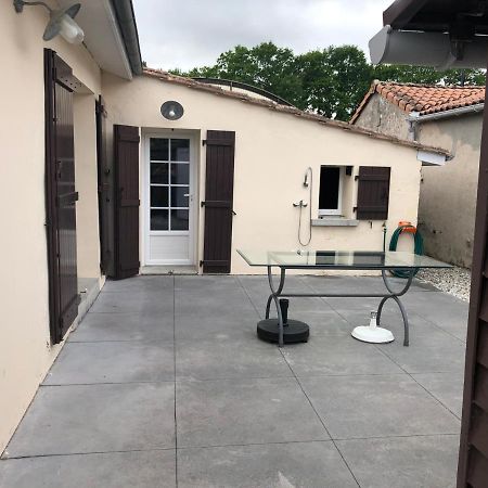Saint Vivien De Medoc: Jolie Maison Medocaine Exterior photo